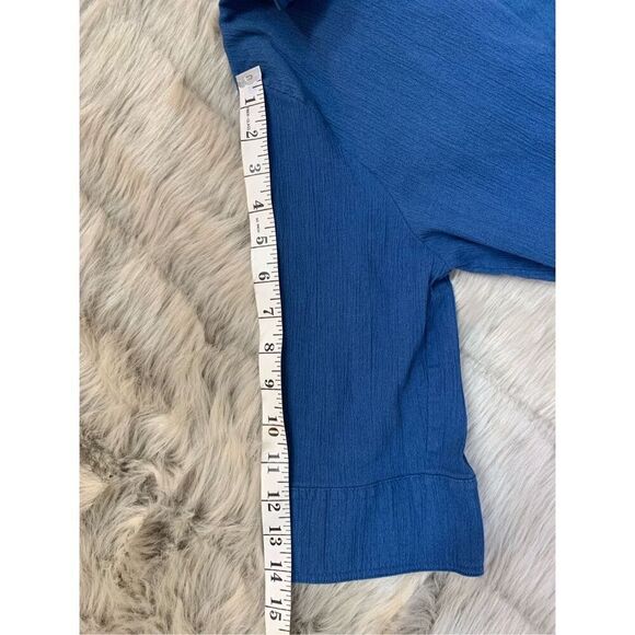 VIntage Nikki blouse w/ embroidered flowers - Picture 8 of 8